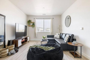 Contemporary Sweet Spot Studio Apartment